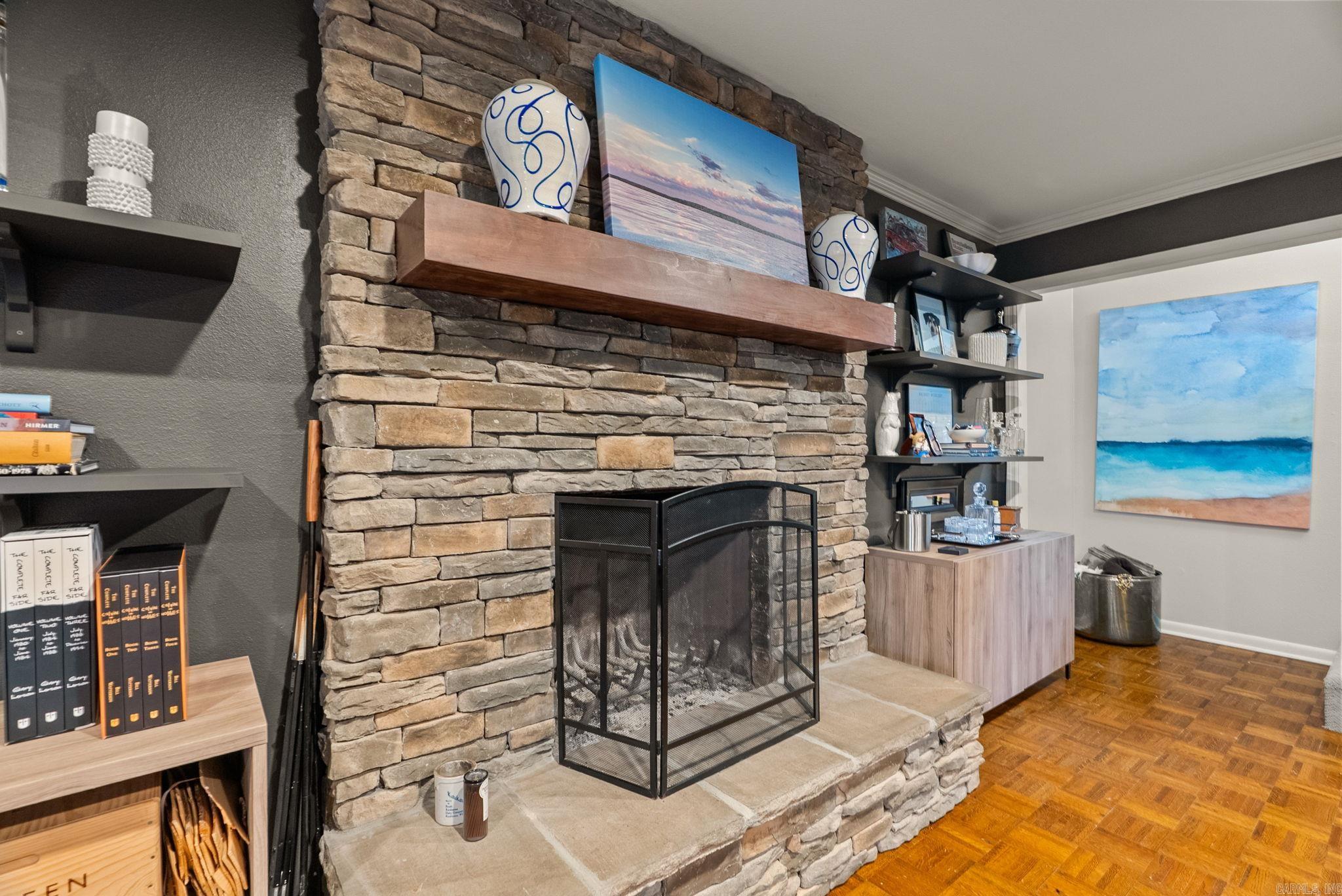 RIVERVIEW MANOR - Residential