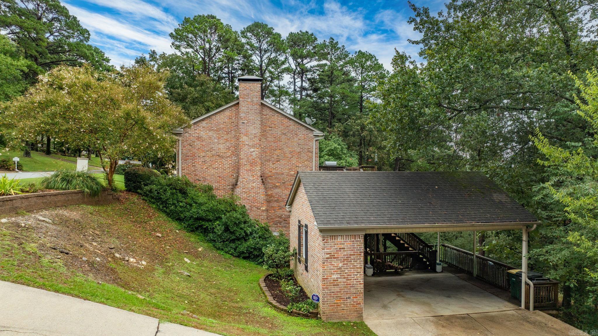 RIVERVIEW MANOR - Residential