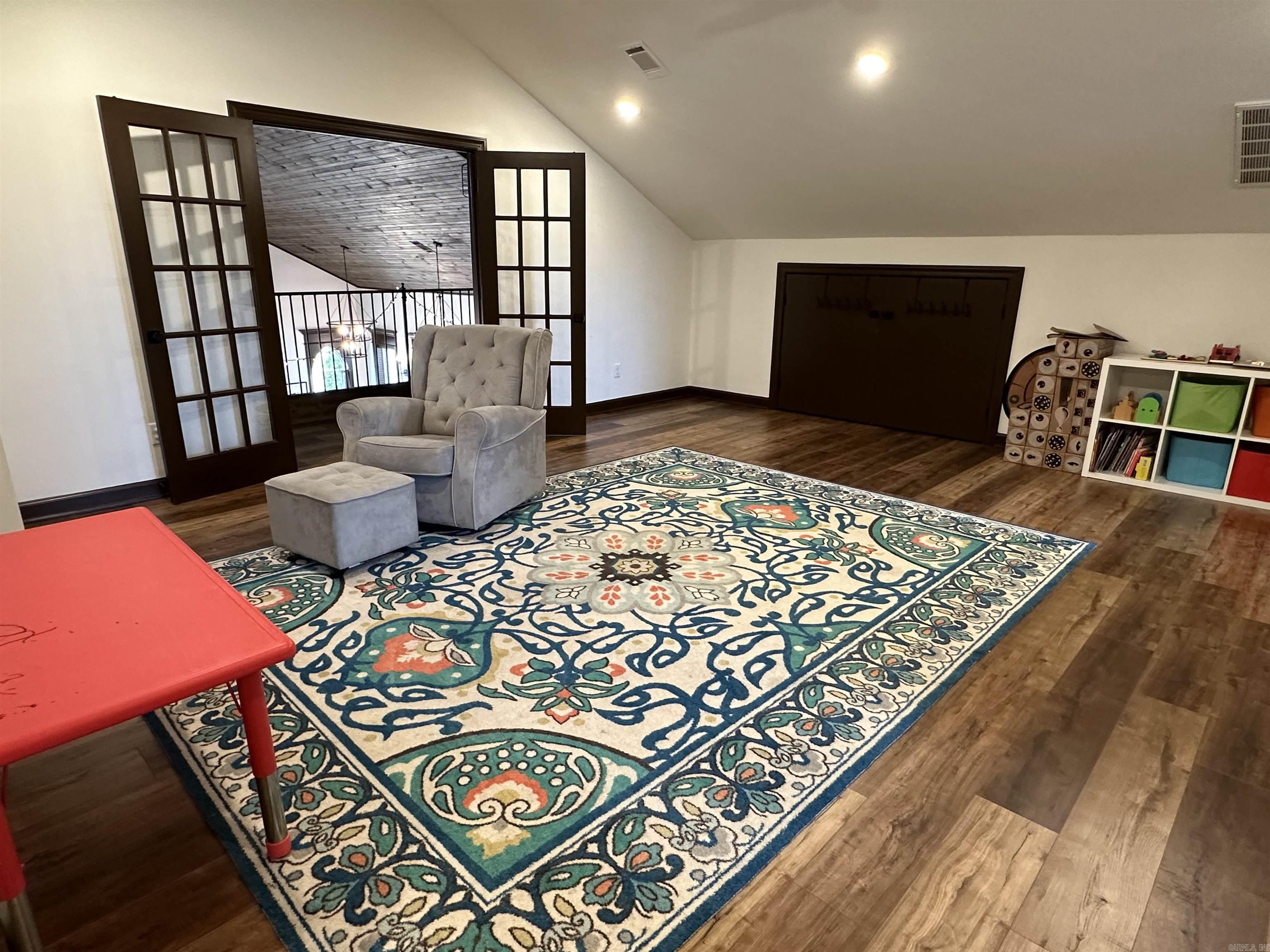 Macarthur Place Original - Residential Lease