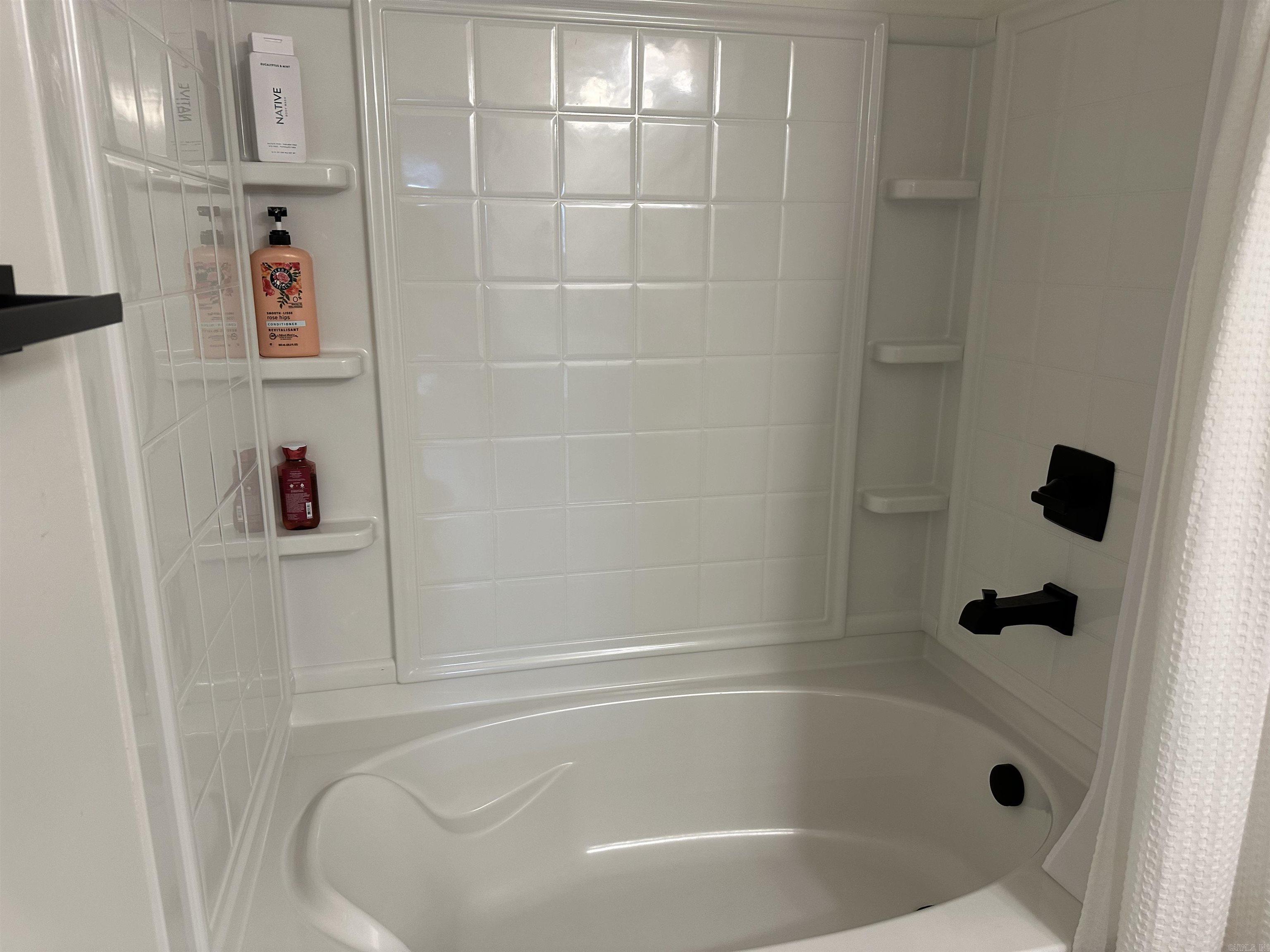 Macarthur Place Original - Residential Lease