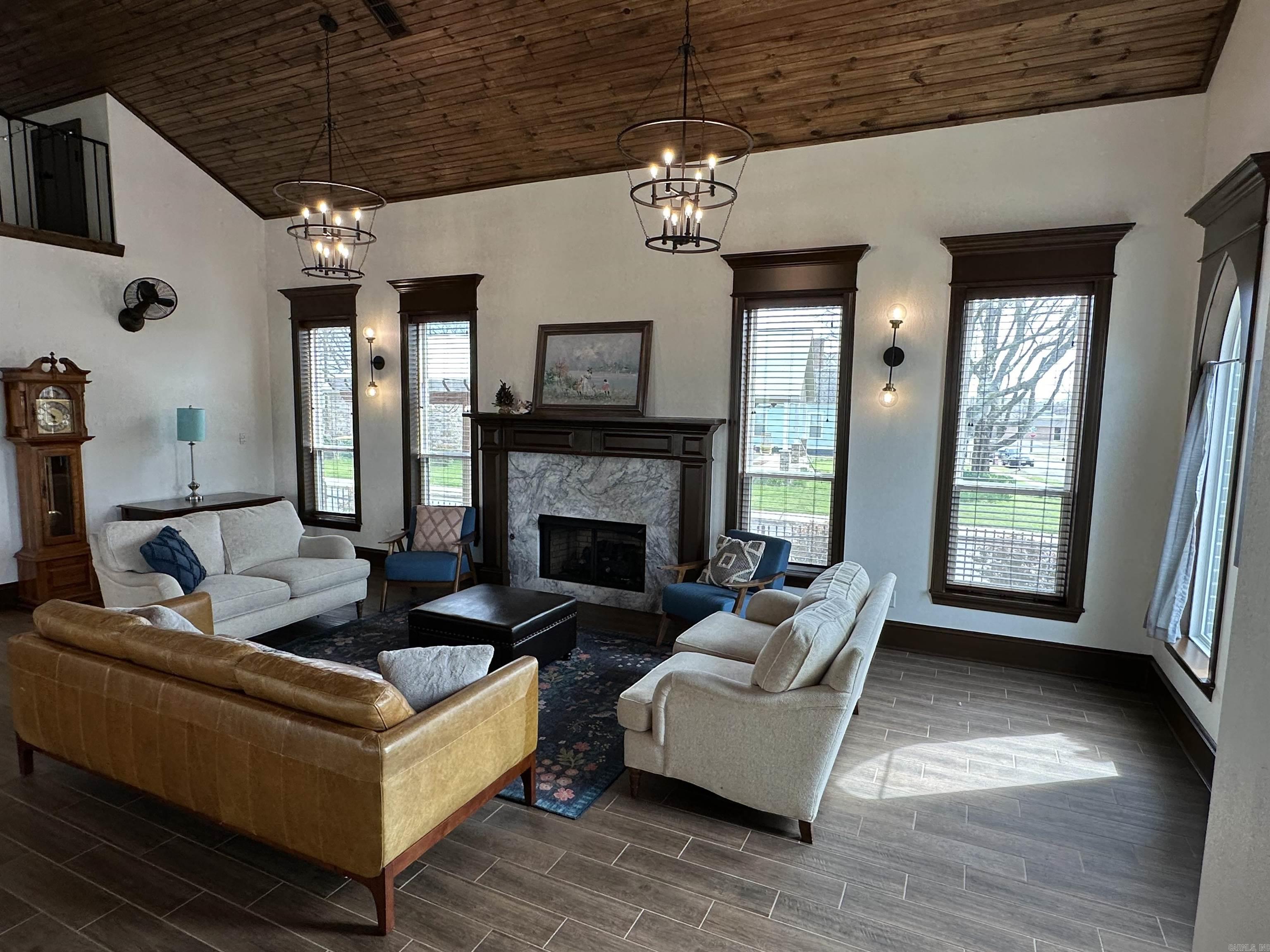 Macarthur Place Original - Residential Lease