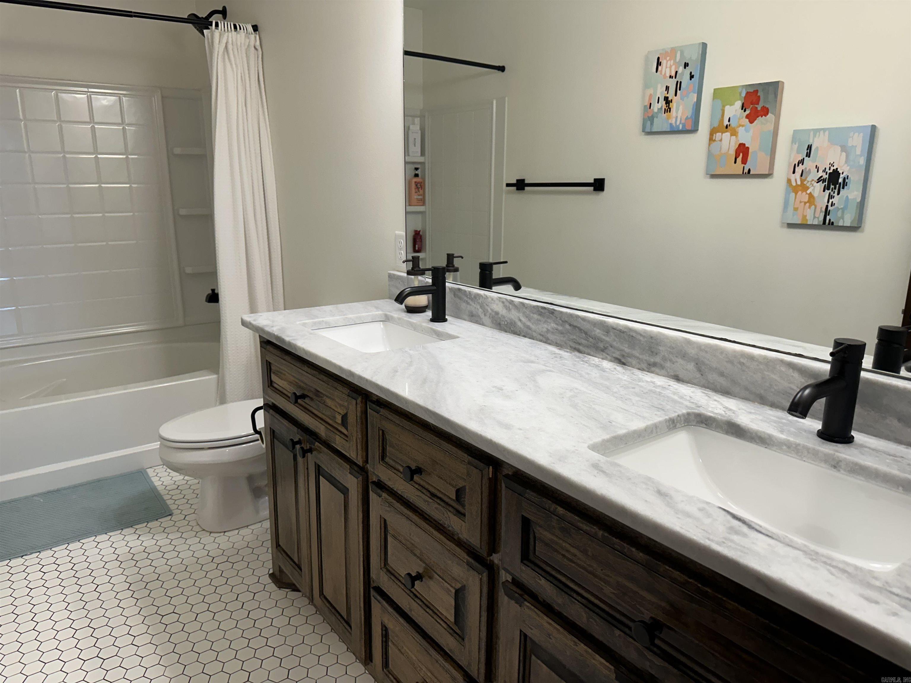 Macarthur Place Original - Residential Lease