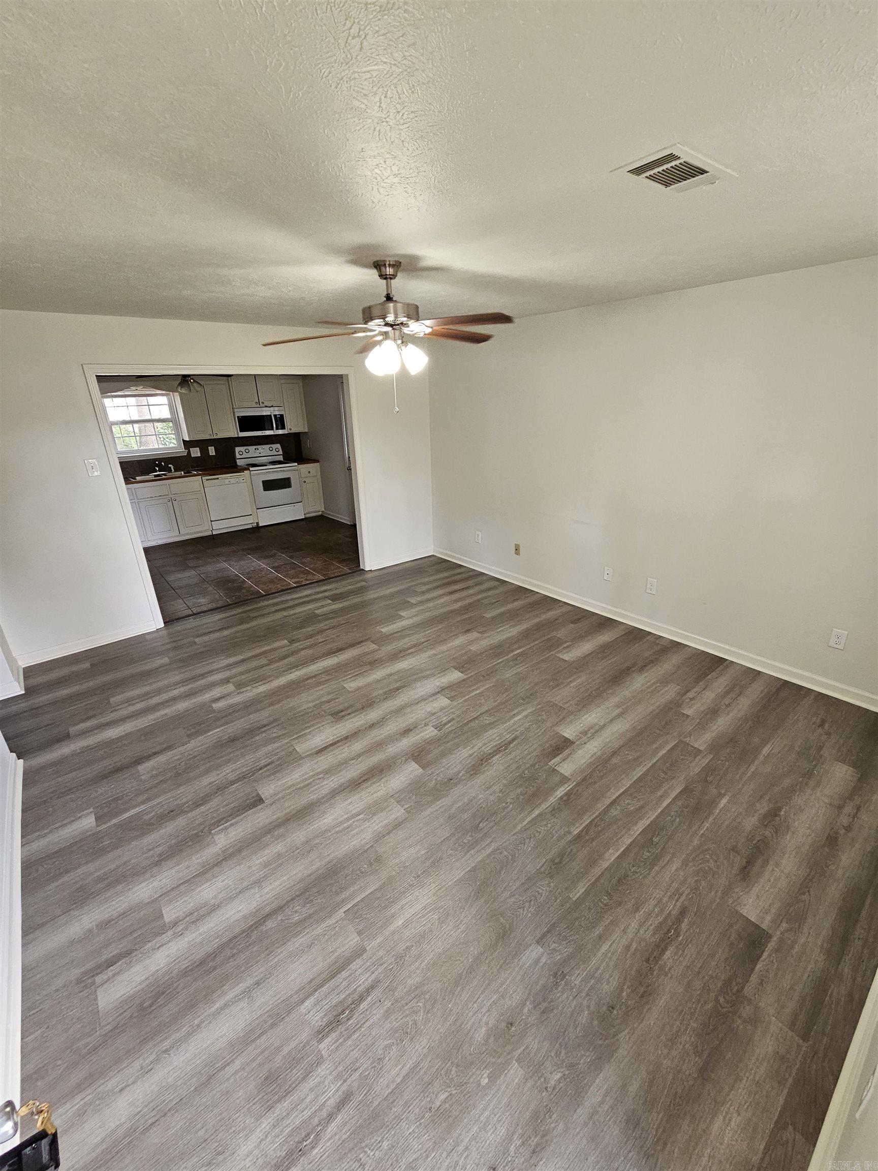Cabot City Area - Residential Lease