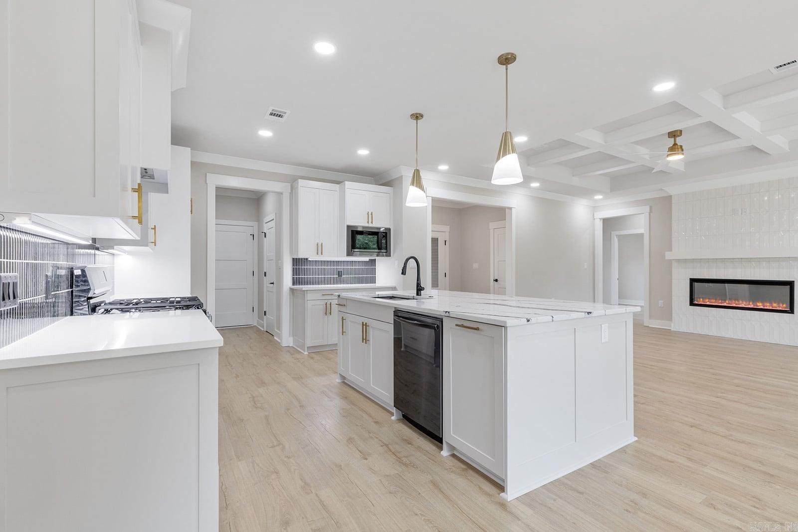 WINDRIDGE ESTATES PHASE 1 - Residential