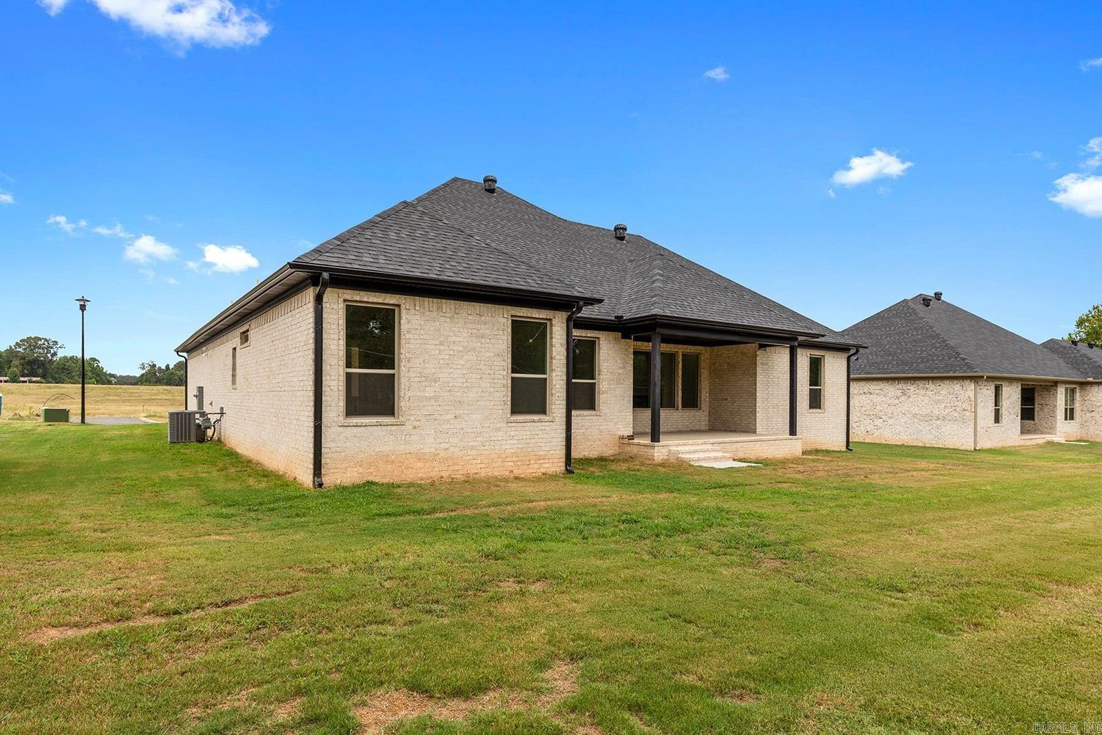 WINDRIDGE ESTATES PHASE 1 - Residential