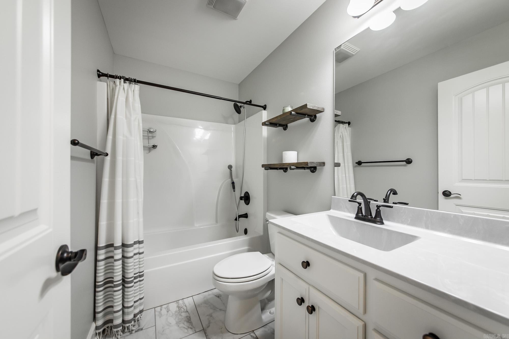 JAXON TERRACE - Residential