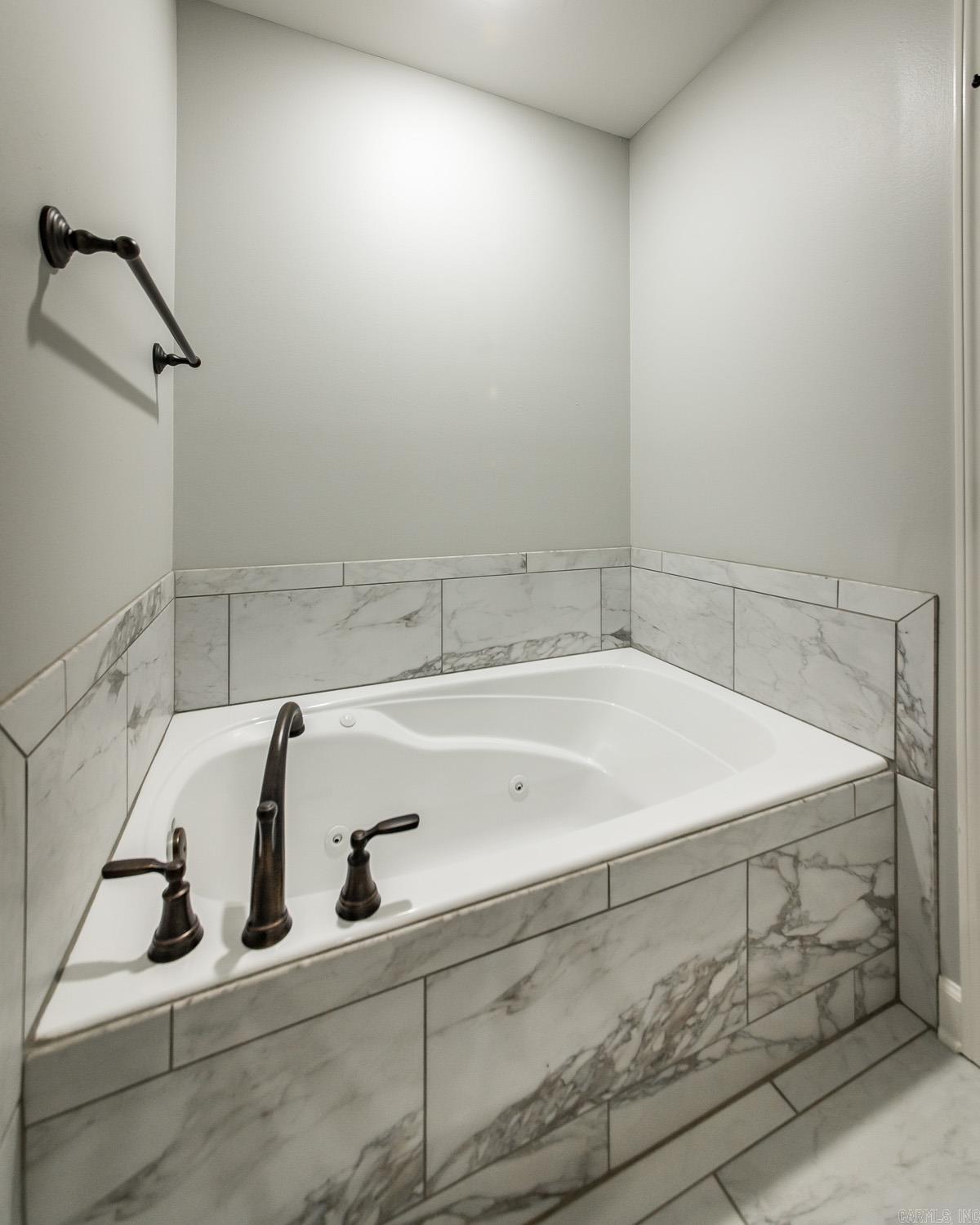 JAXON TERRACE - Residential