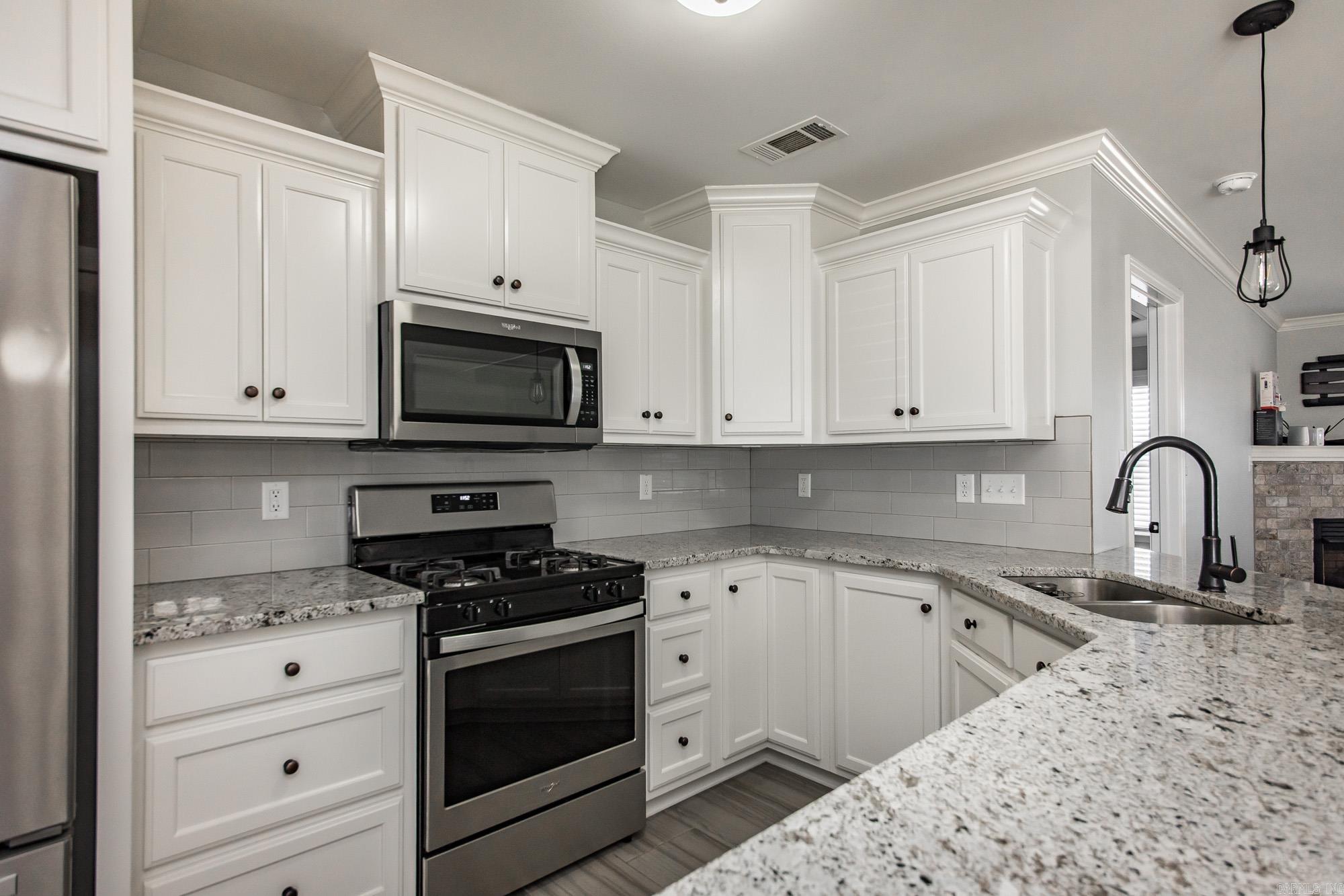 JAXON TERRACE - Residential