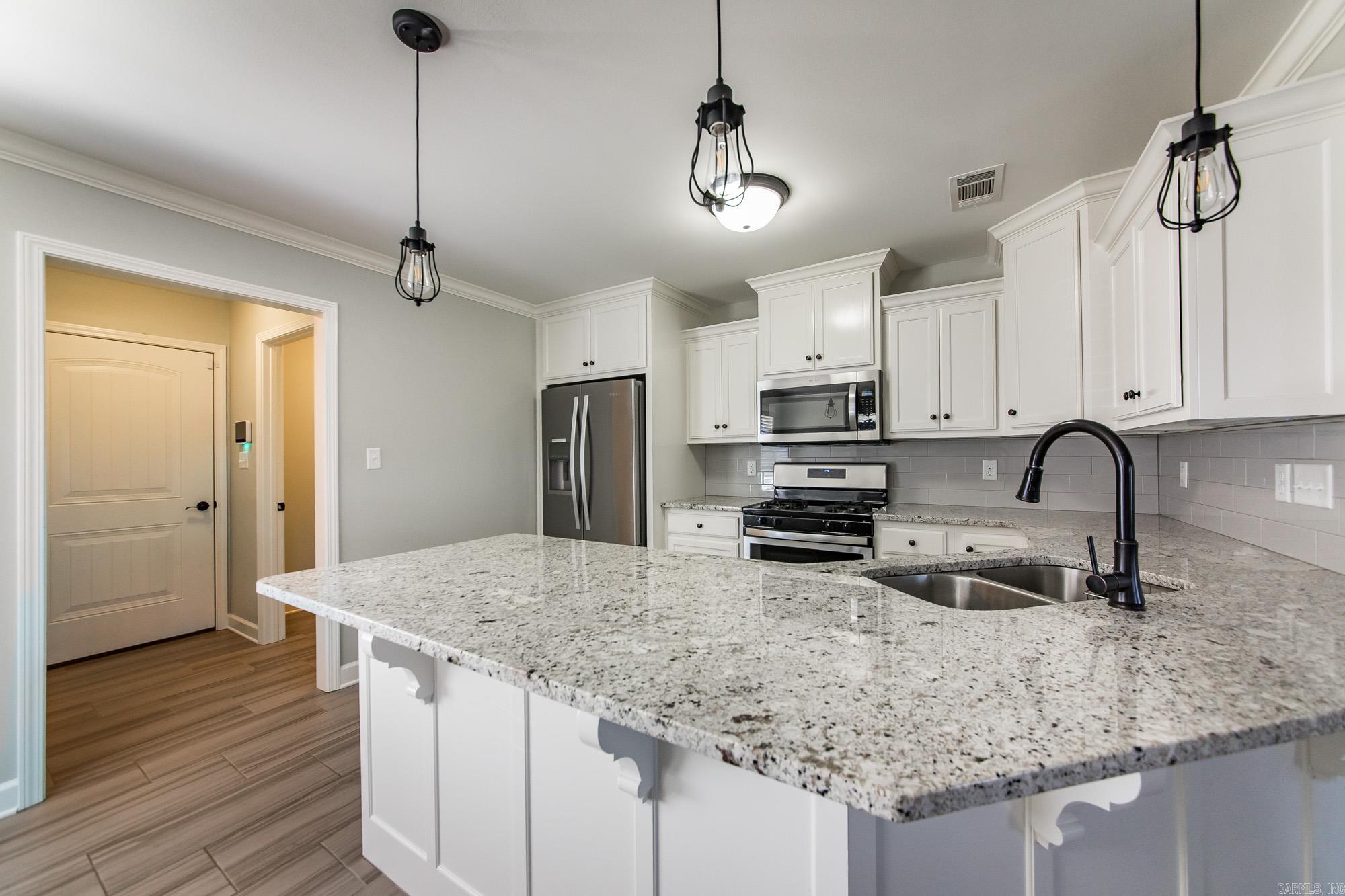 JAXON TERRACE - Residential