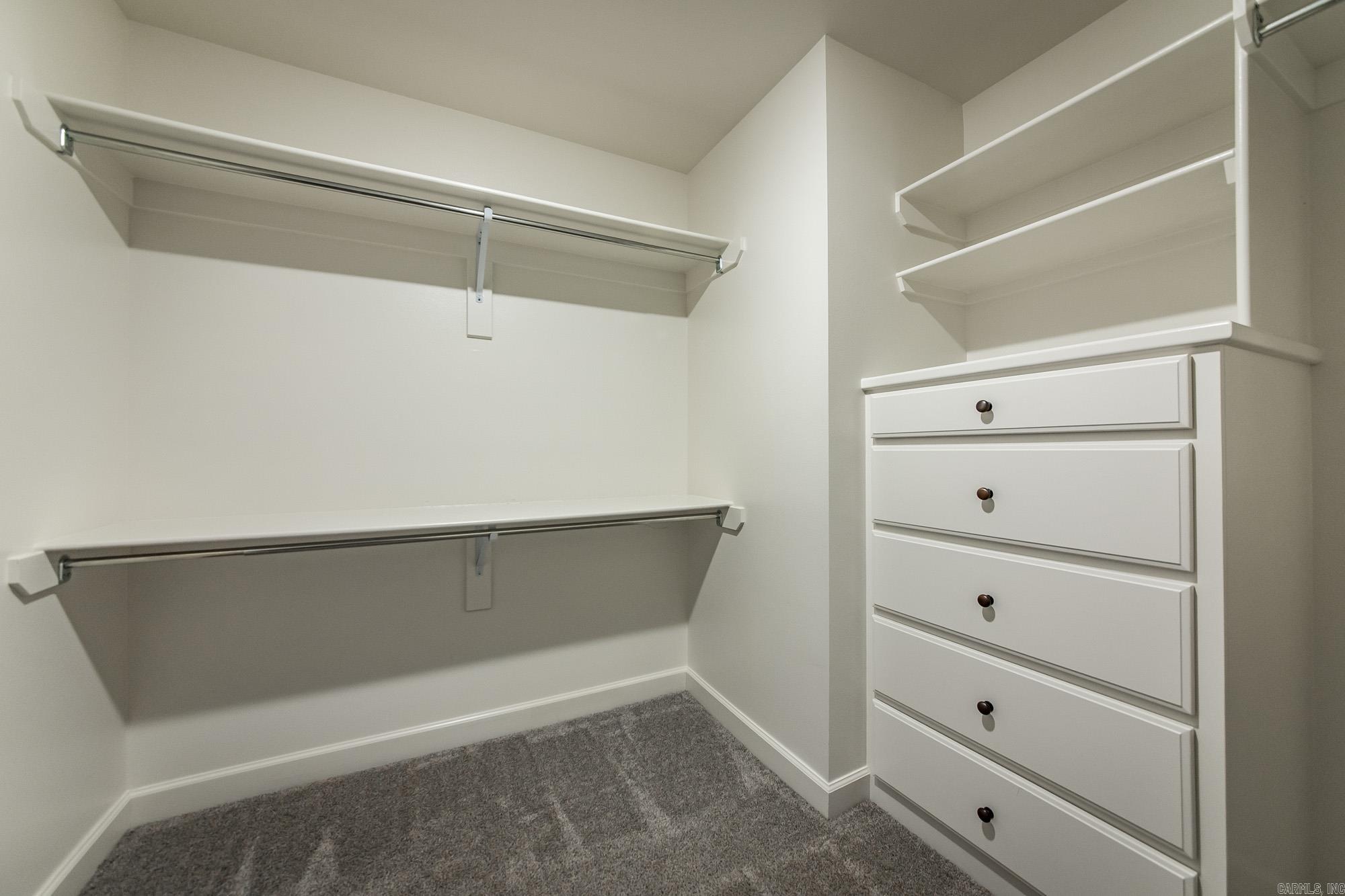 JAXON TERRACE - Residential