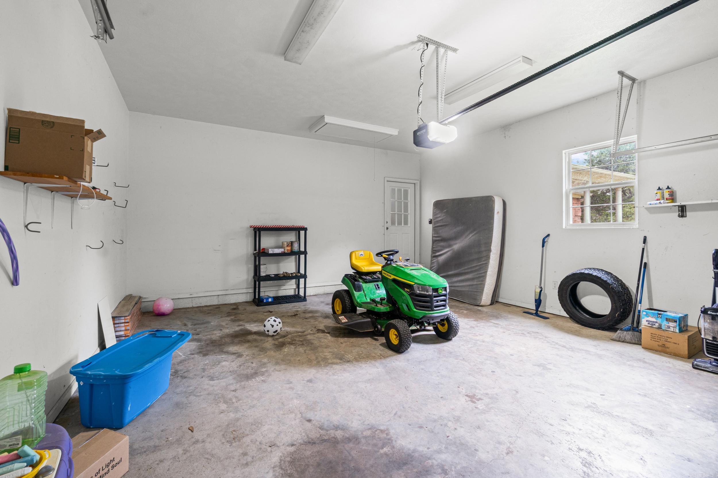 CLUB WEST ESTATES - Residential