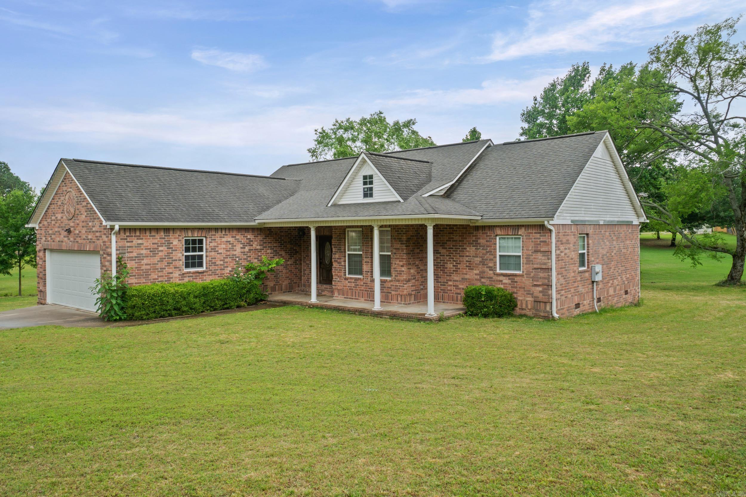 CLUB WEST ESTATES - Residential