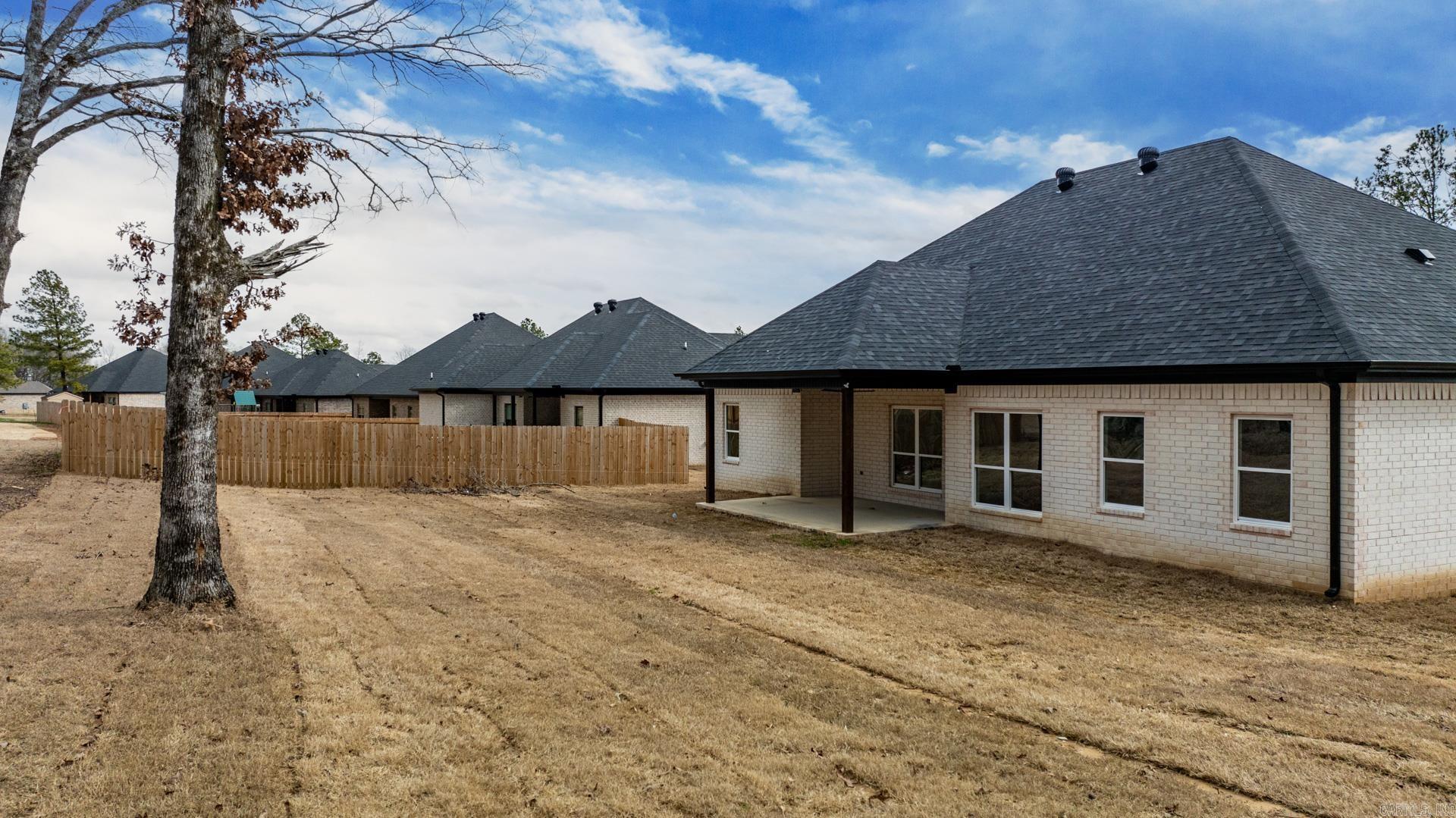 HIDDEN VALLEY ESTATES - Residential