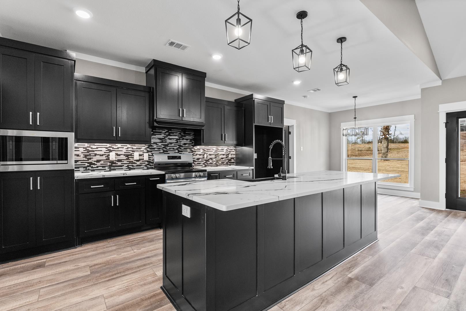 HIDDEN VALLEY ESTATES - Residential