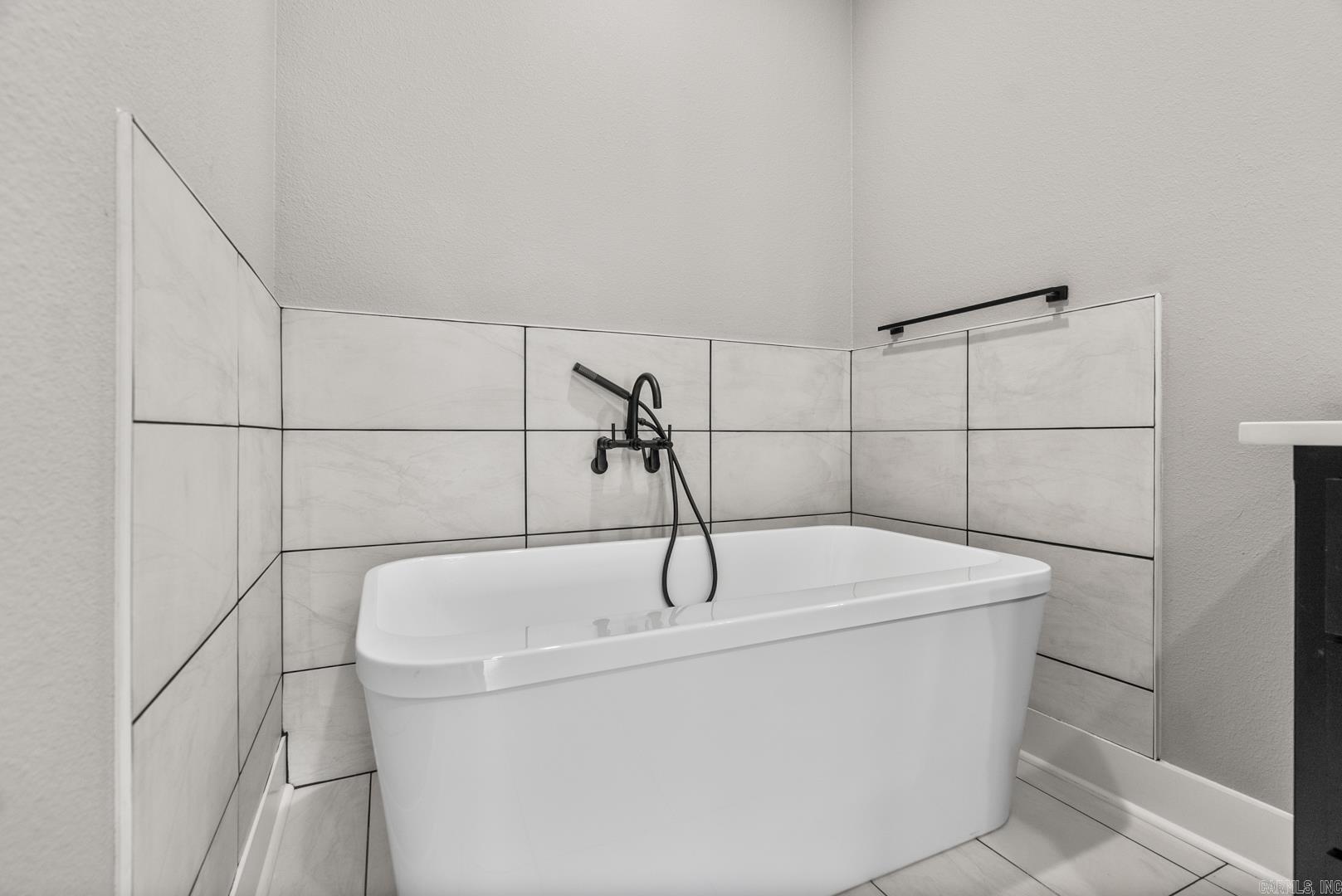 HIDDEN VALLEY ESTATES - Residential