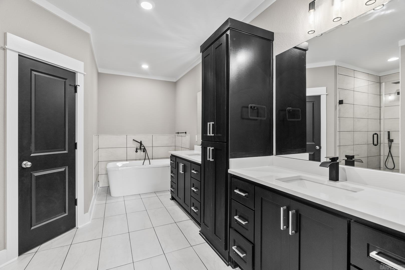 HIDDEN VALLEY ESTATES - Residential