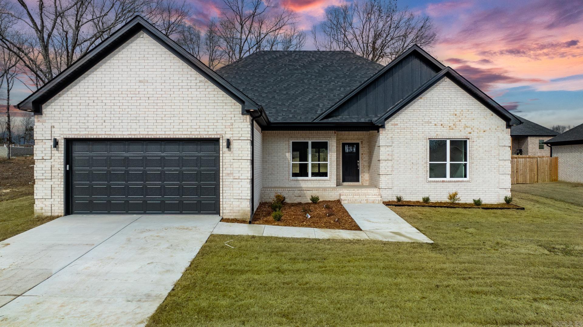 HIDDEN VALLEY ESTATES - Residential