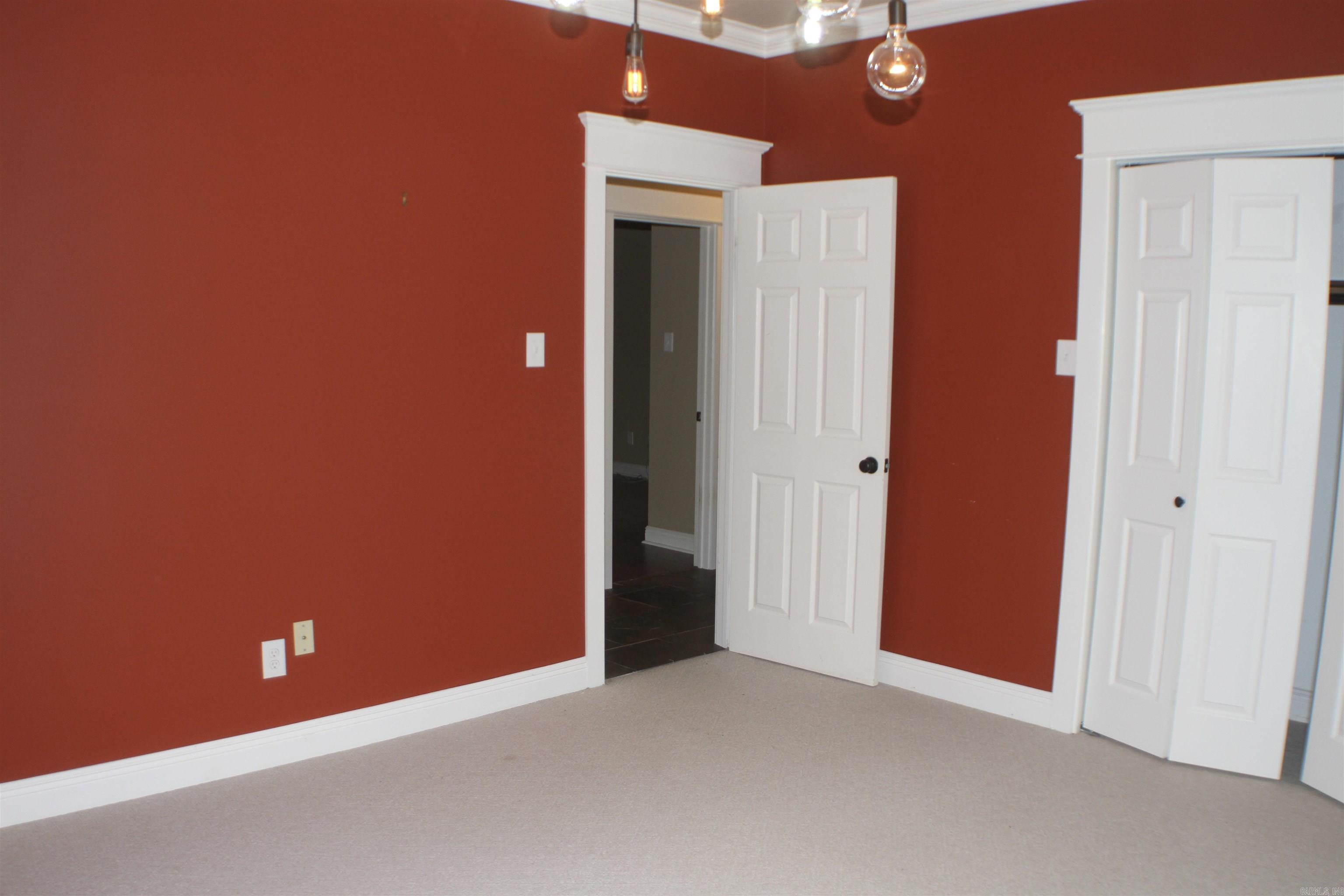 VICTORIA PL TO CRYSTAL HILL - Residential