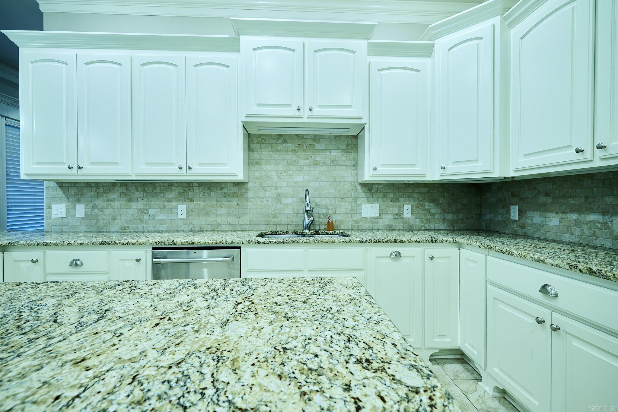 LONGHILLS VILLAGE - Residential