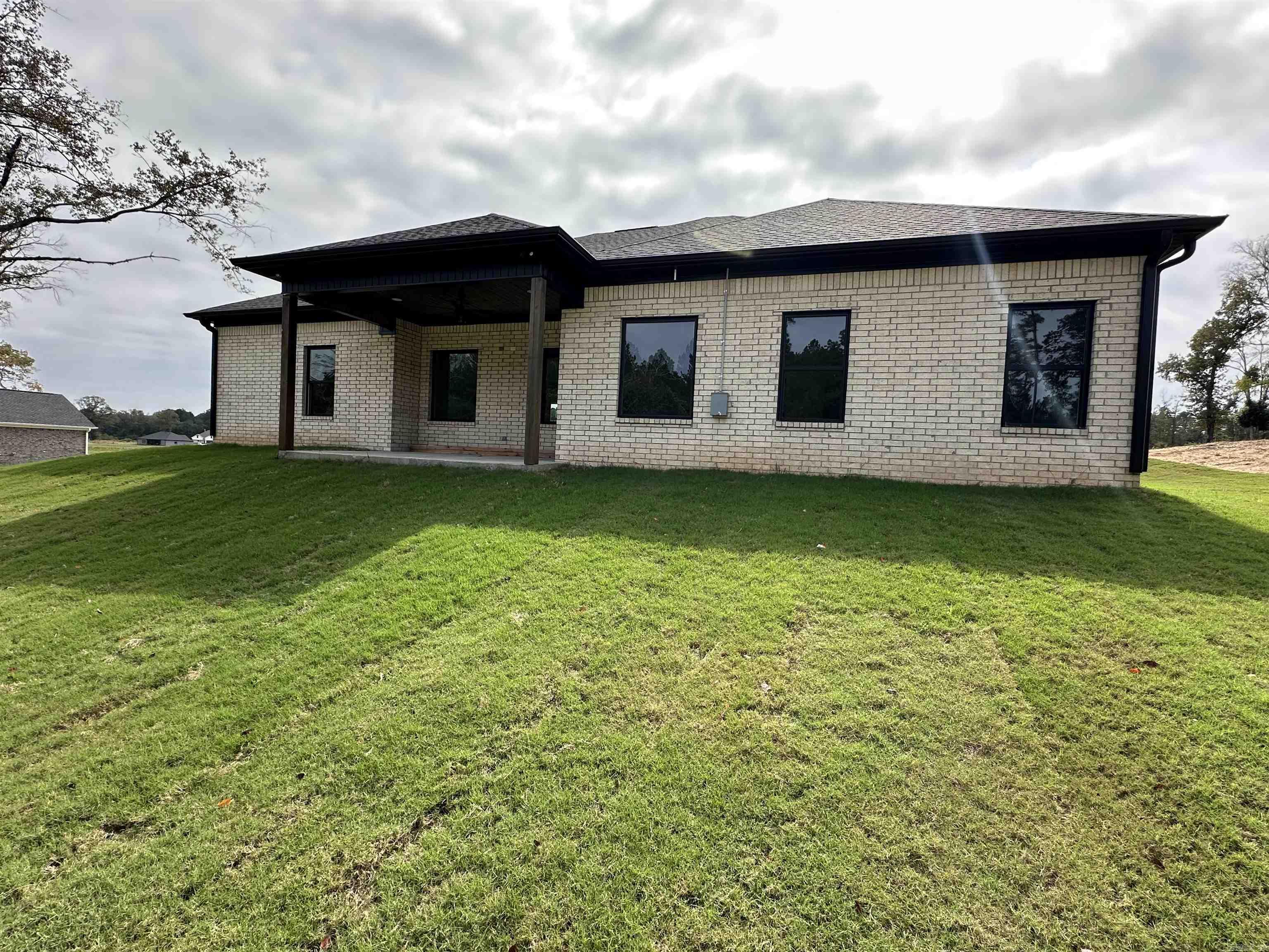 WINCHESTER ESTATES - Residential