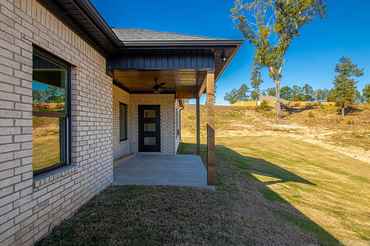 WINCHESTER ESTATES - Residential