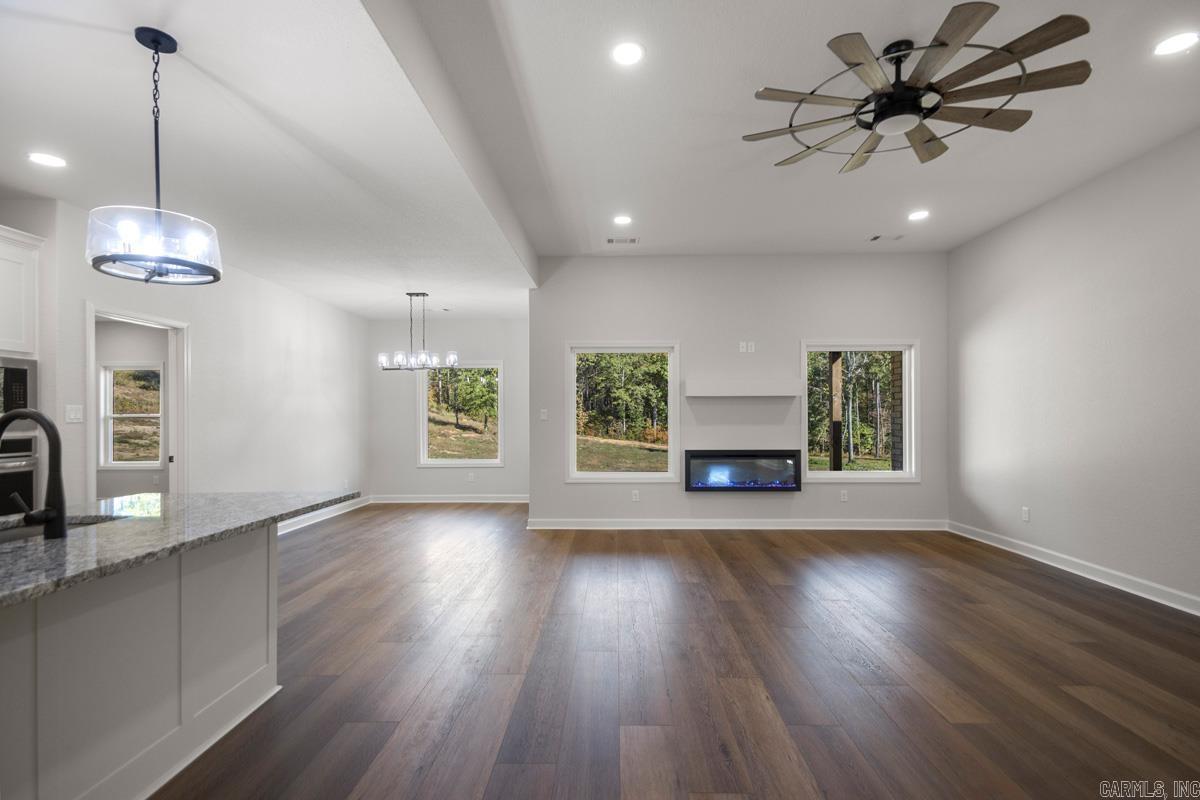 WINCHESTER ESTATES - Residential