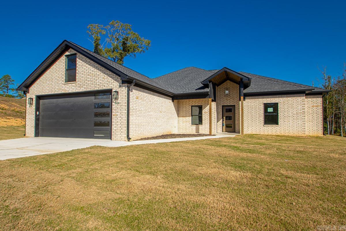 WINCHESTER ESTATES - Residential