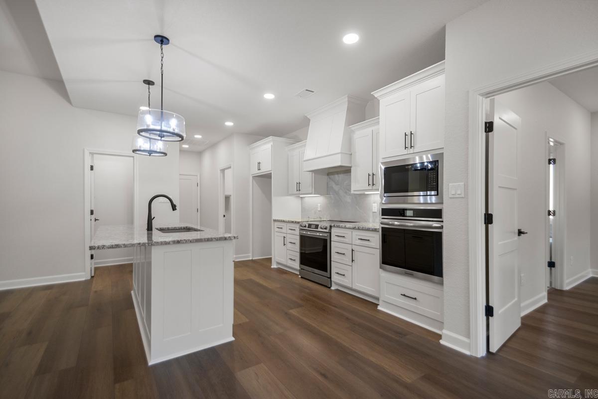 WINCHESTER ESTATES - Residential