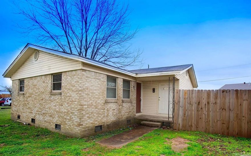 Investment Opportunity! Already cash flowing! Agents see remarks.