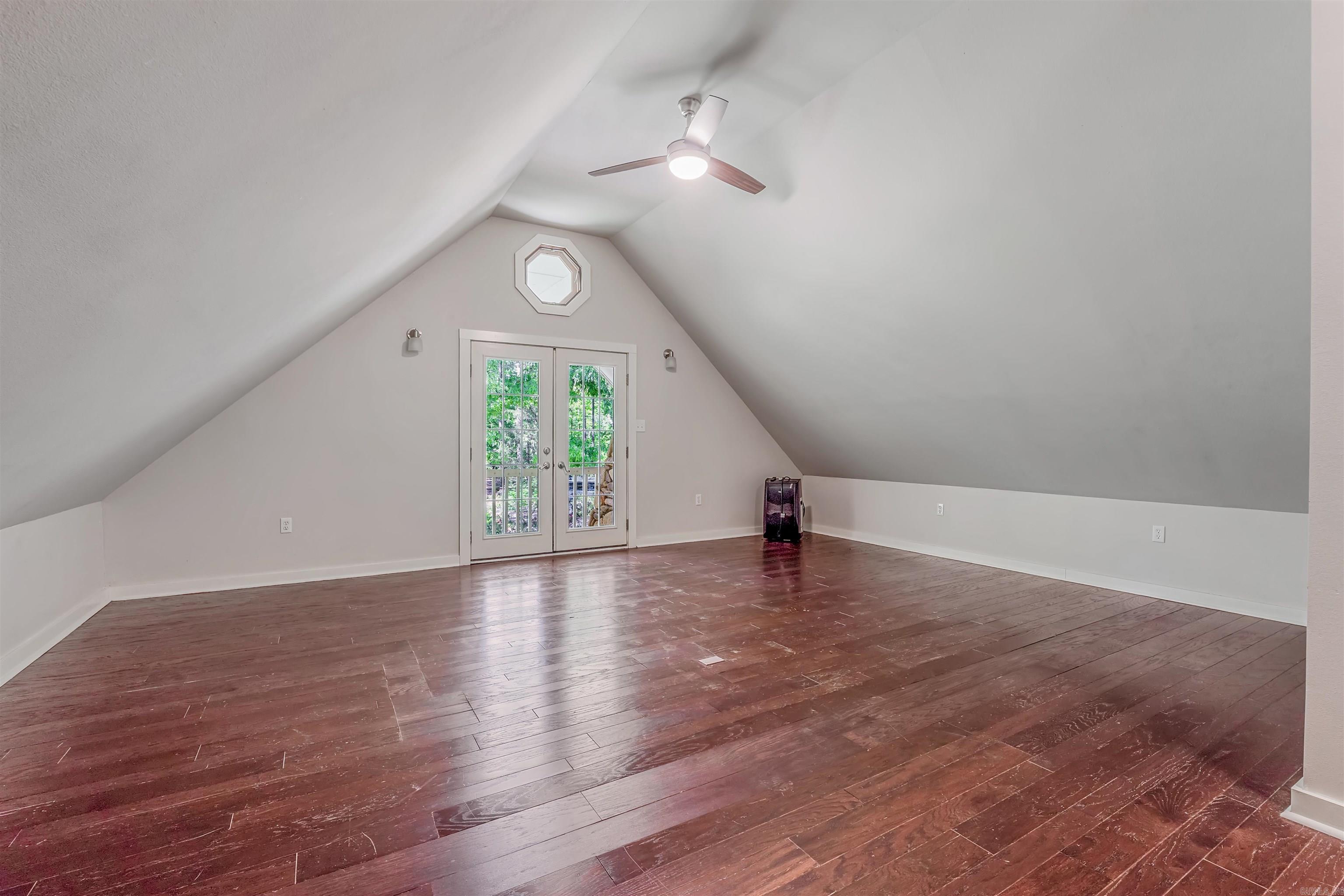 SILLS PENINSULA - Residential