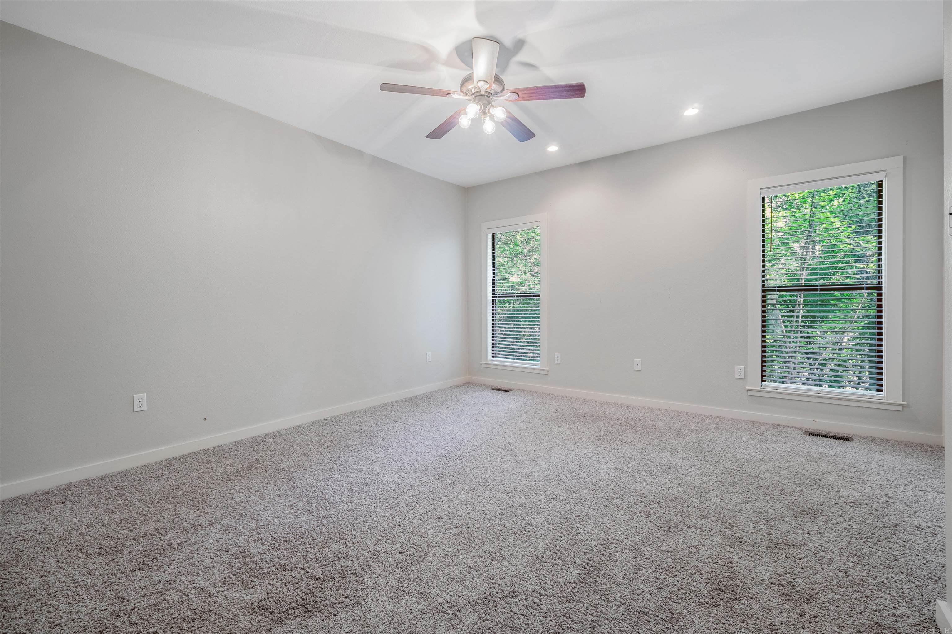 SILLS PENINSULA - Residential