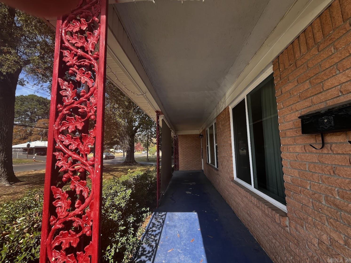 POPLAR HILLS - Residential