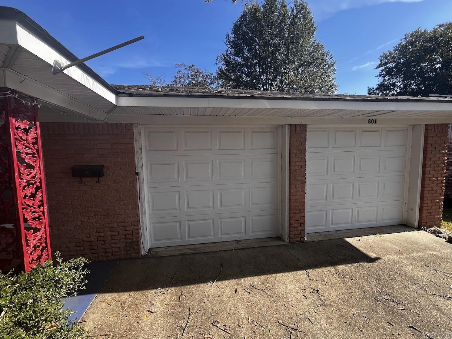 POPLAR HILLS - Residential