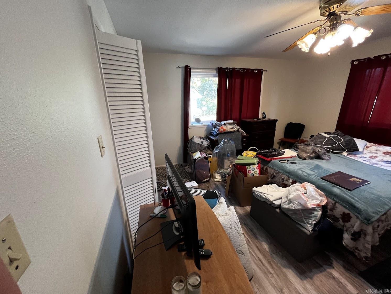 POPLAR HILLS - Residential