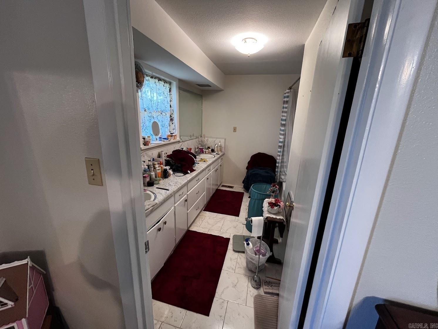 POPLAR HILLS - Residential