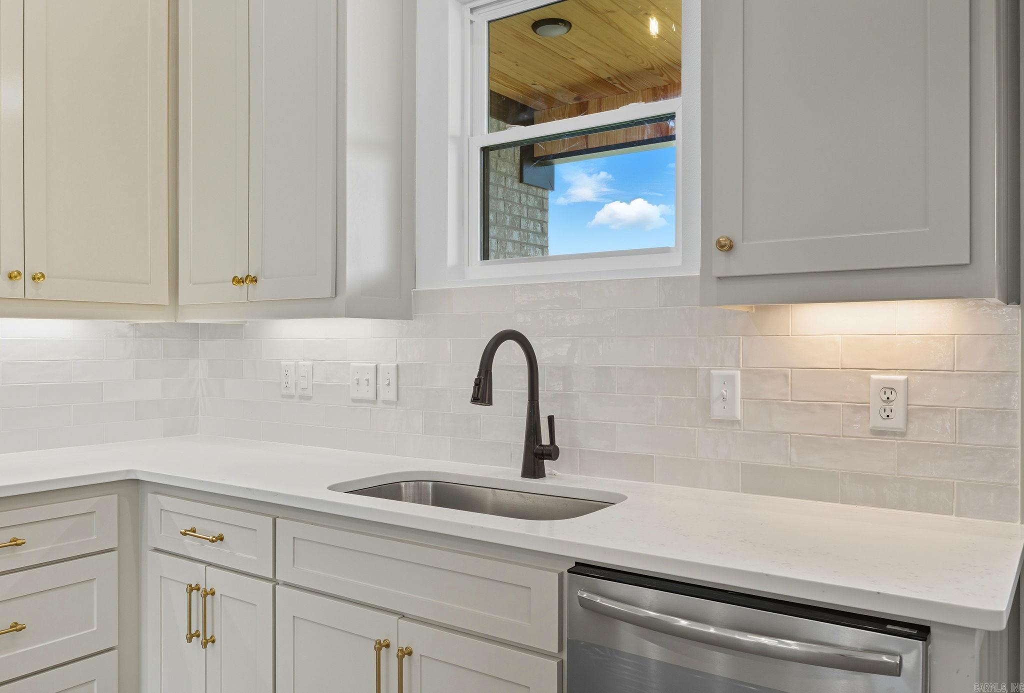 HIDDEN VALLEY ESTATES - Residential
