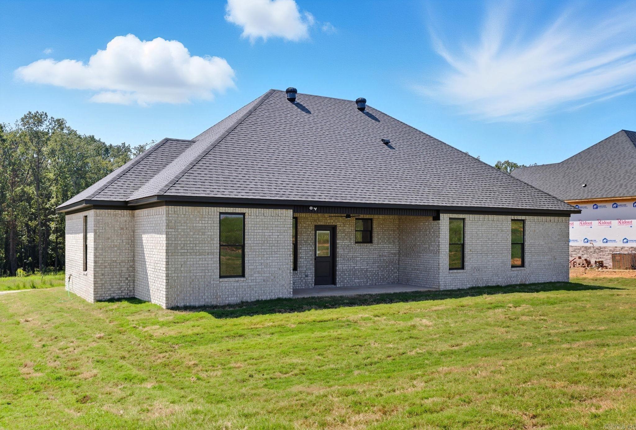 HIDDEN VALLEY ESTATES - Residential