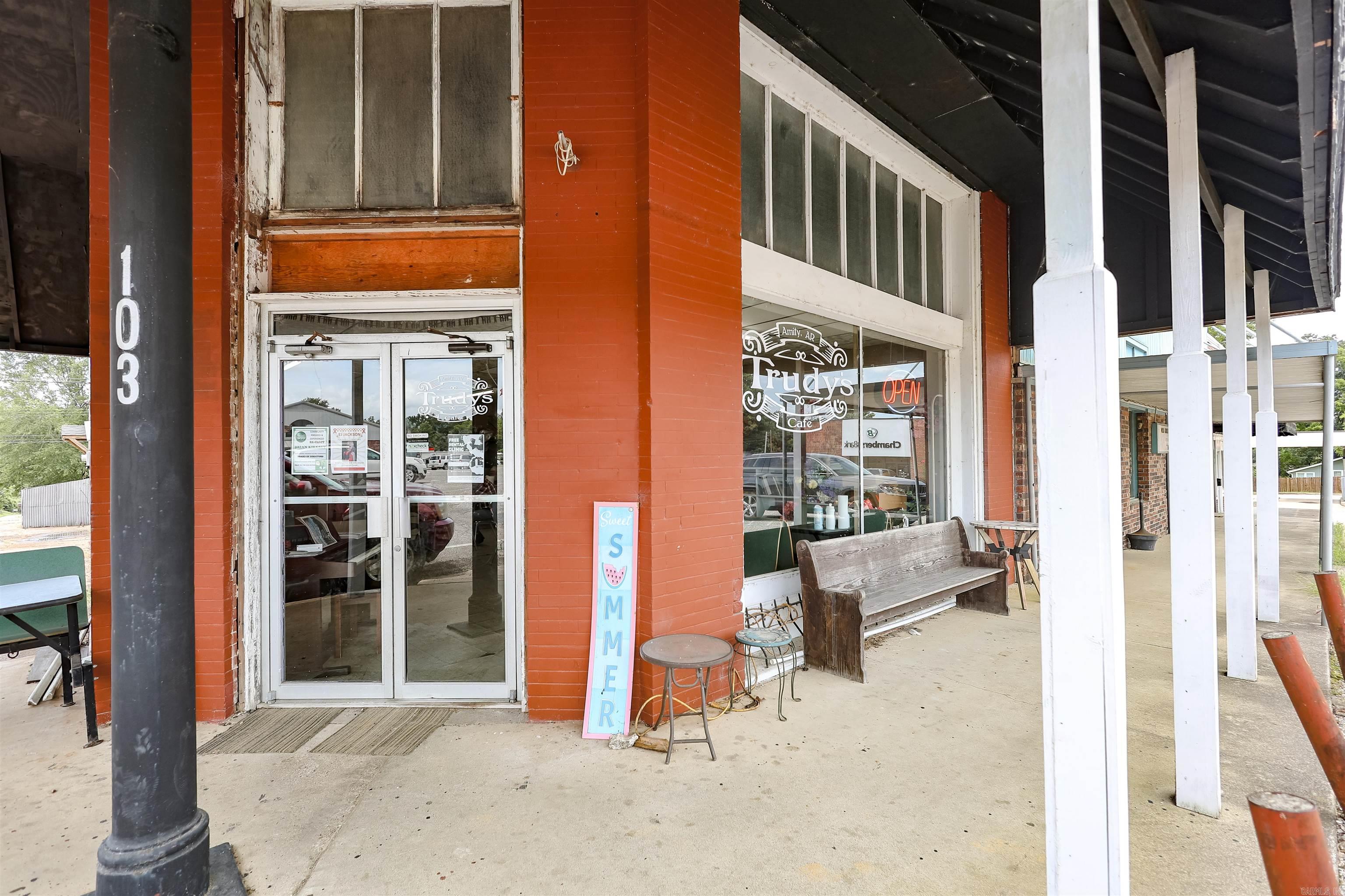 Amity Original - Commercial Sale