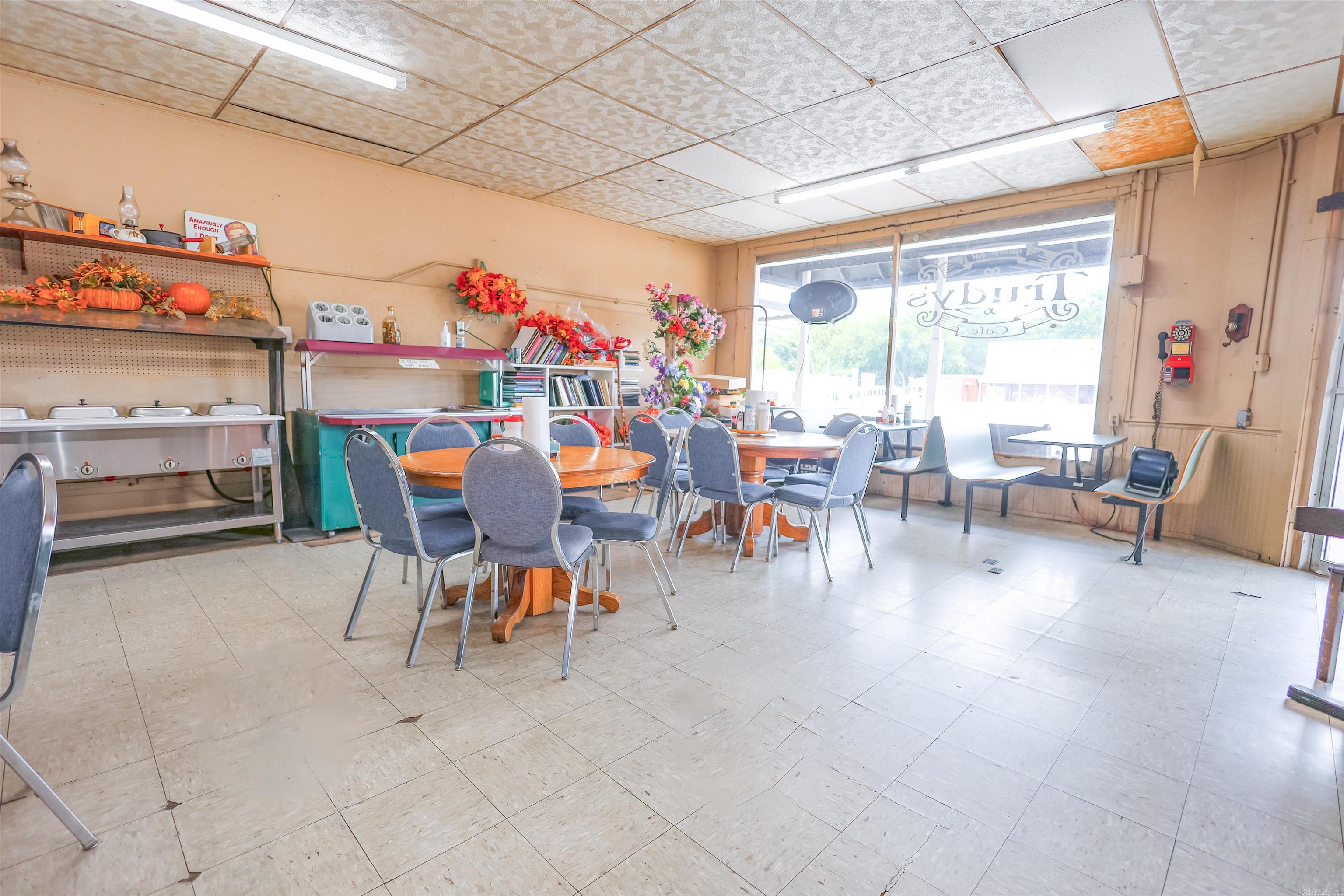 Amity Original - Commercial Sale