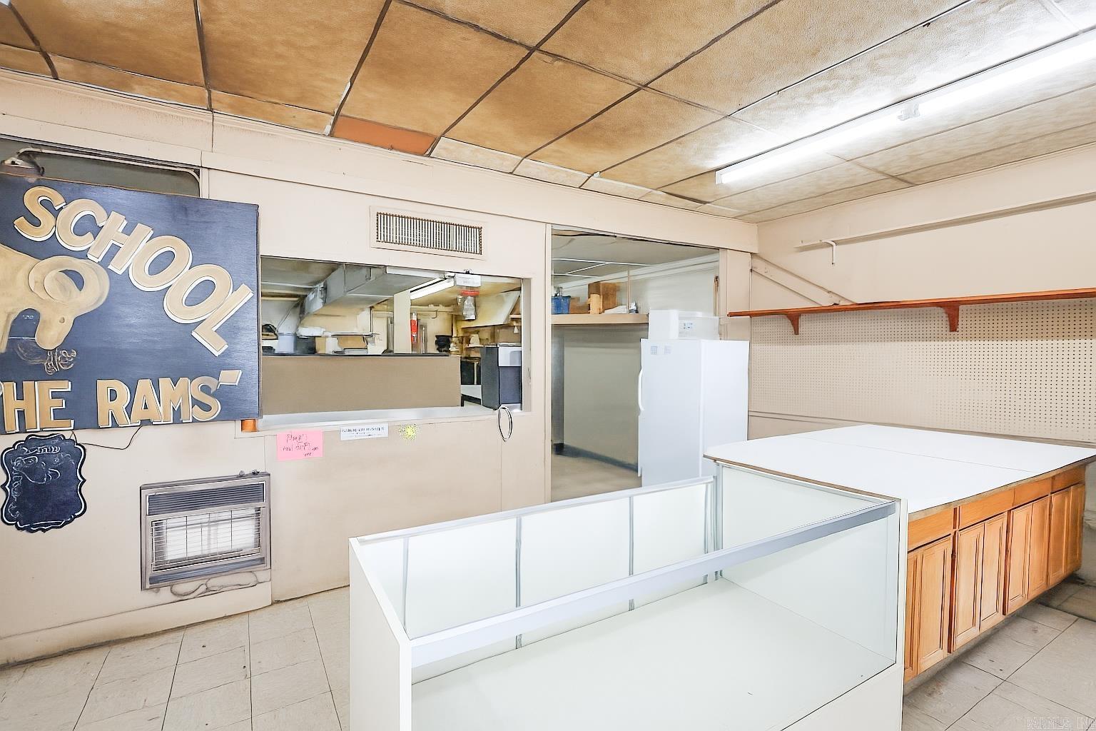 Amity Original - Commercial Sale