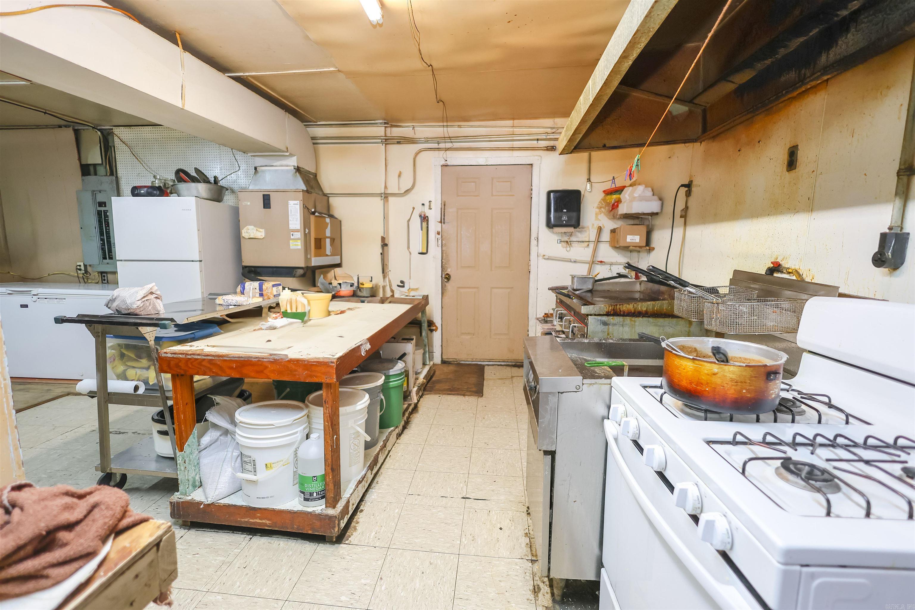 Amity Original - Commercial Sale