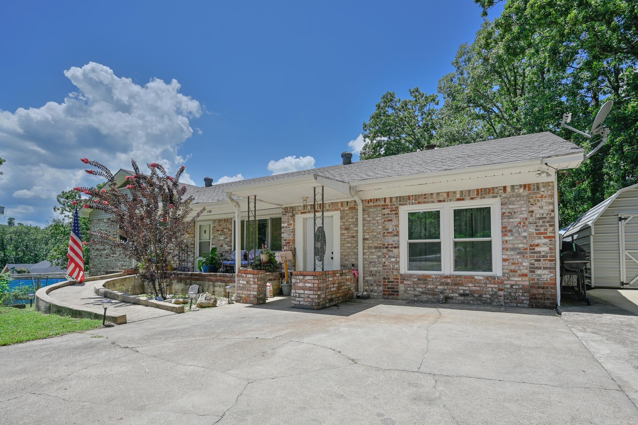 Joe Zell Forrest - Residential