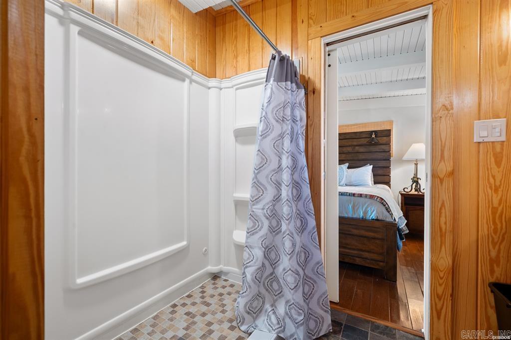 Burk Wall Point - Residential