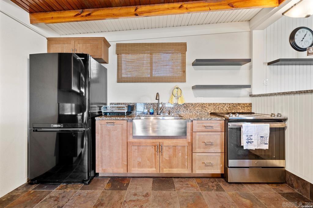 Burk Wall Point - Residential