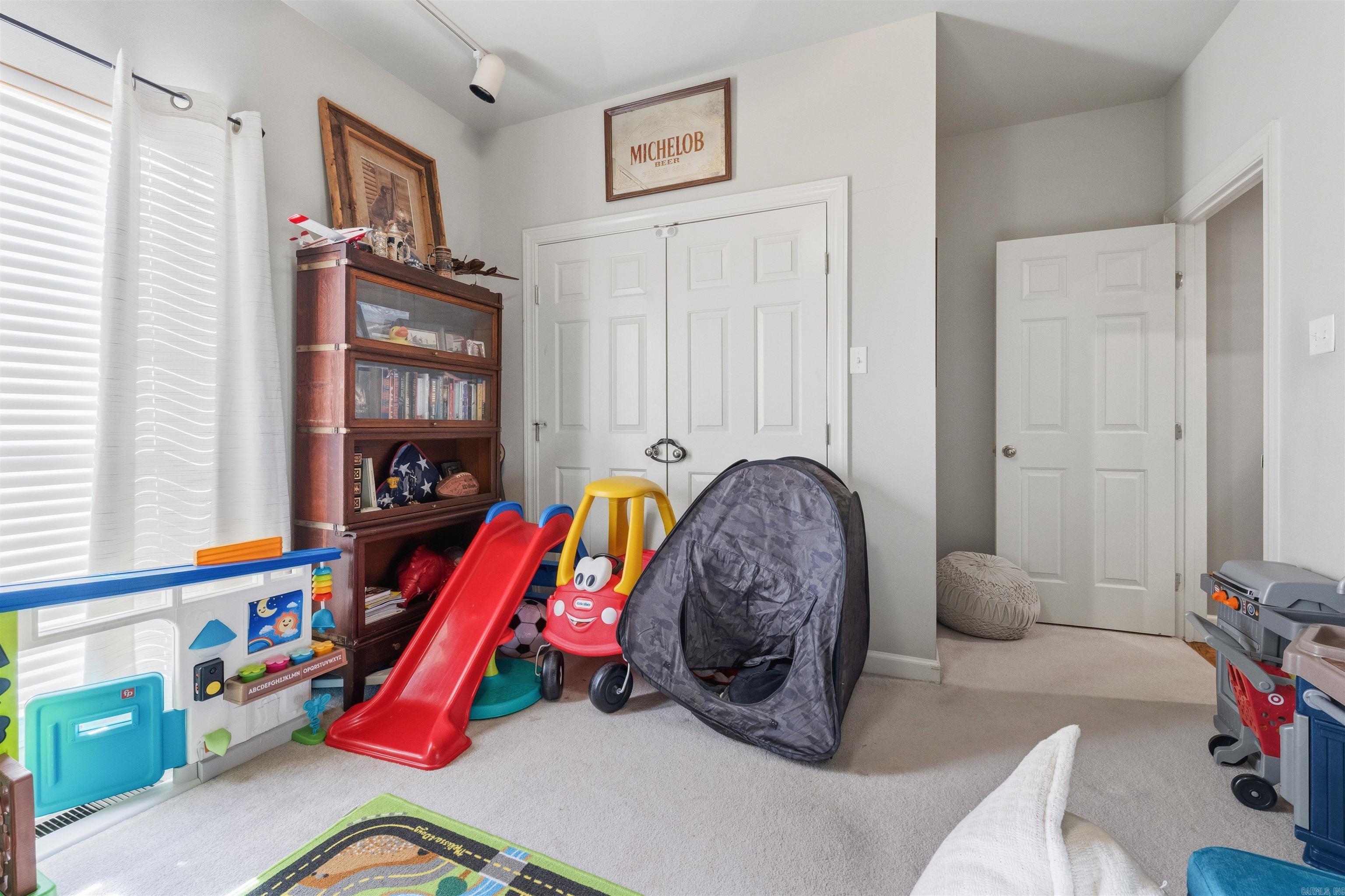 OVERBROOK - Residential