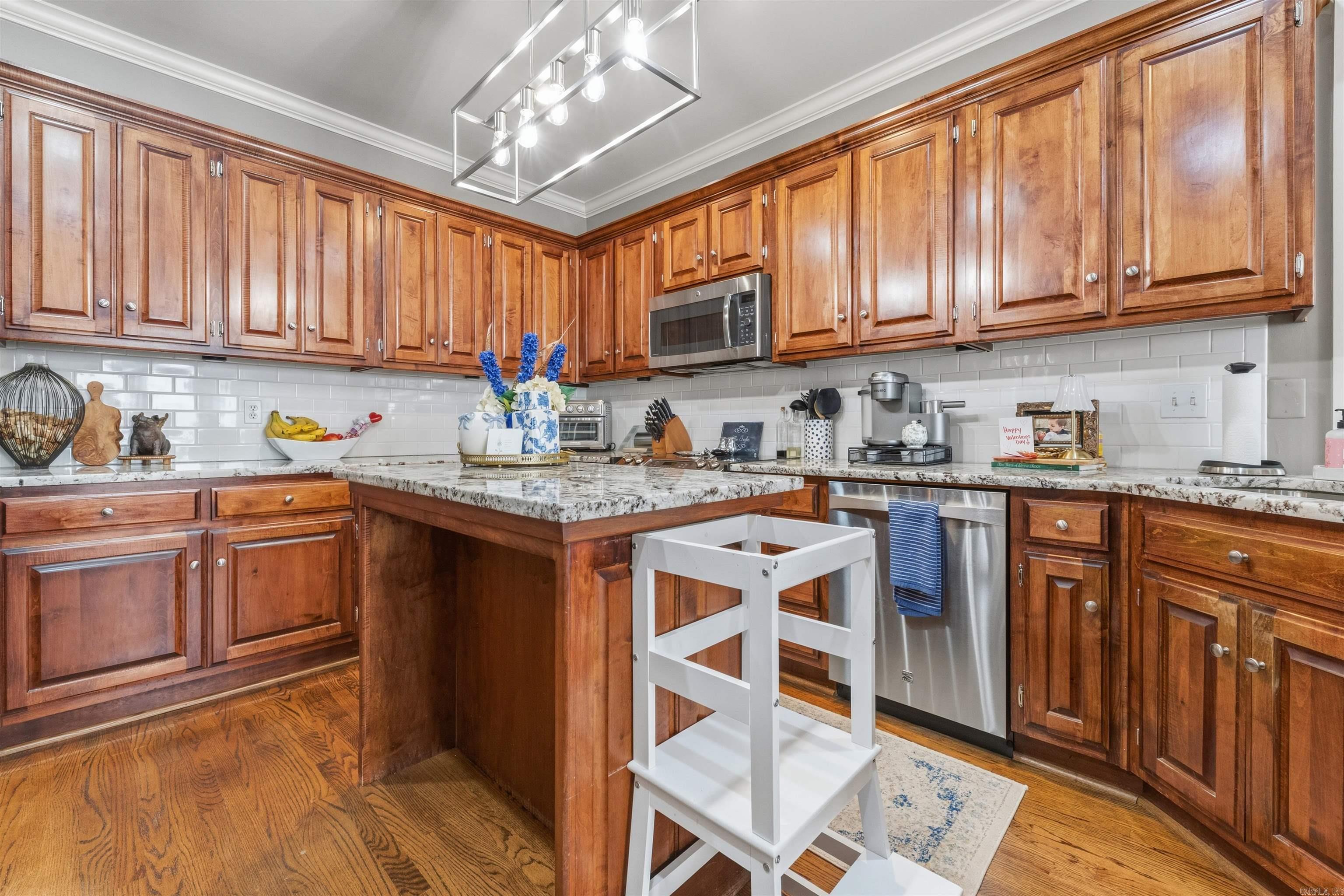 OVERBROOK - Residential