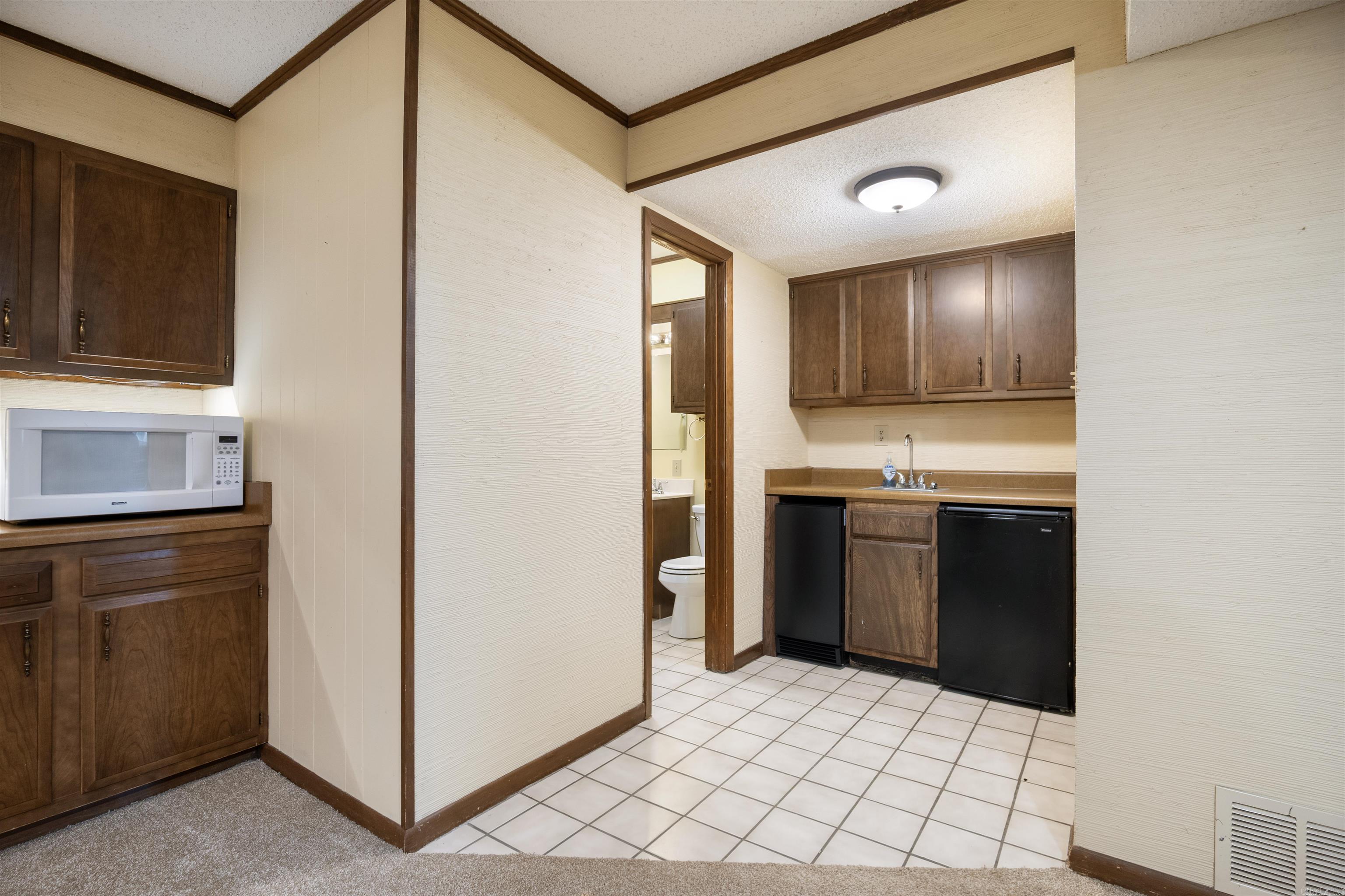 INDIAN HILLS - Residential