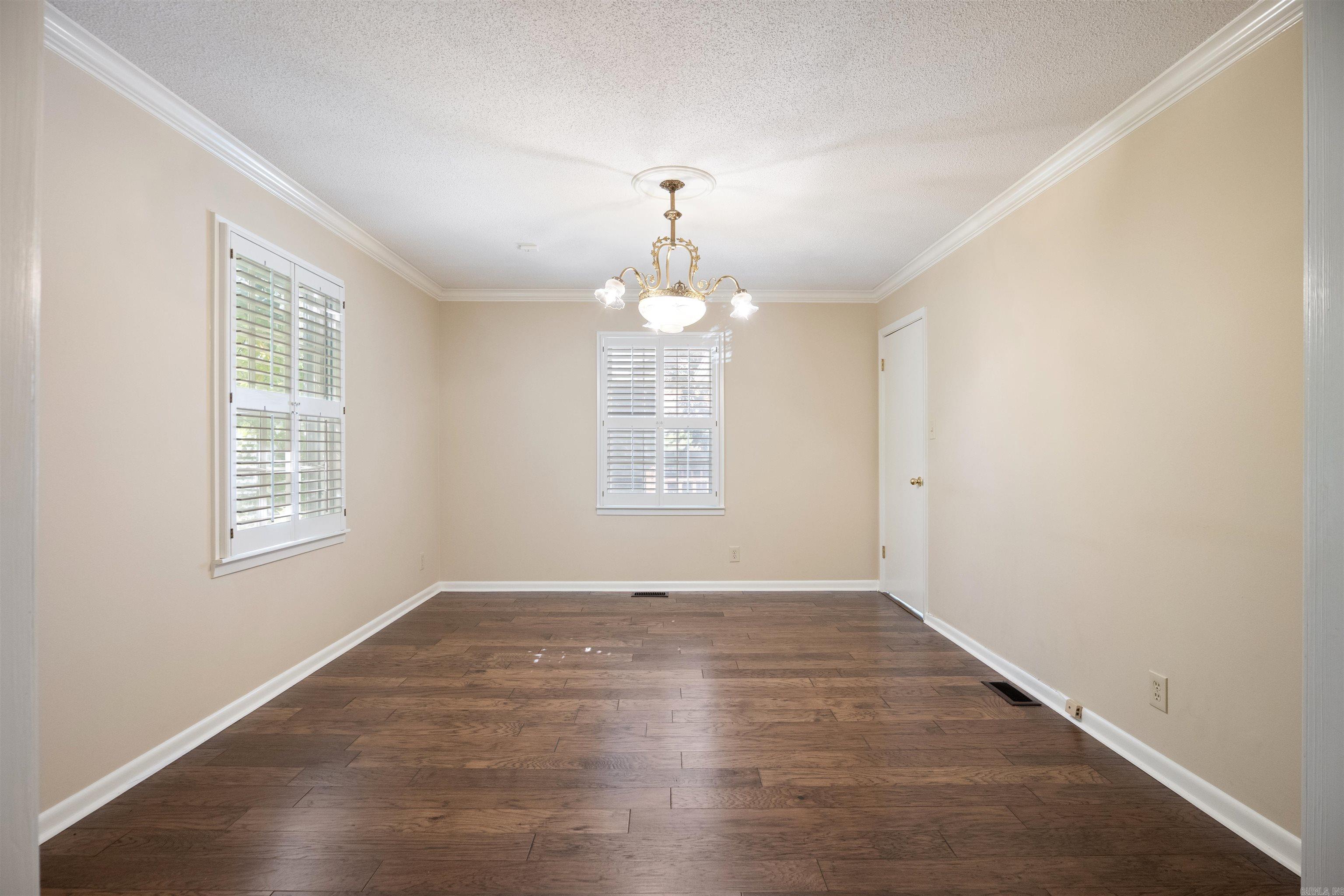 INDIAN HILLS - Residential