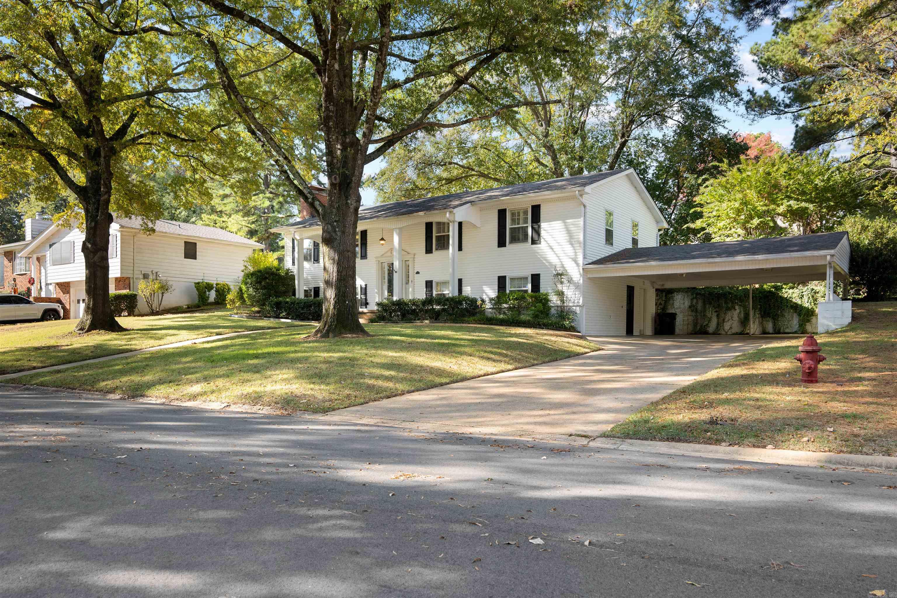 INDIAN HILLS - Residential