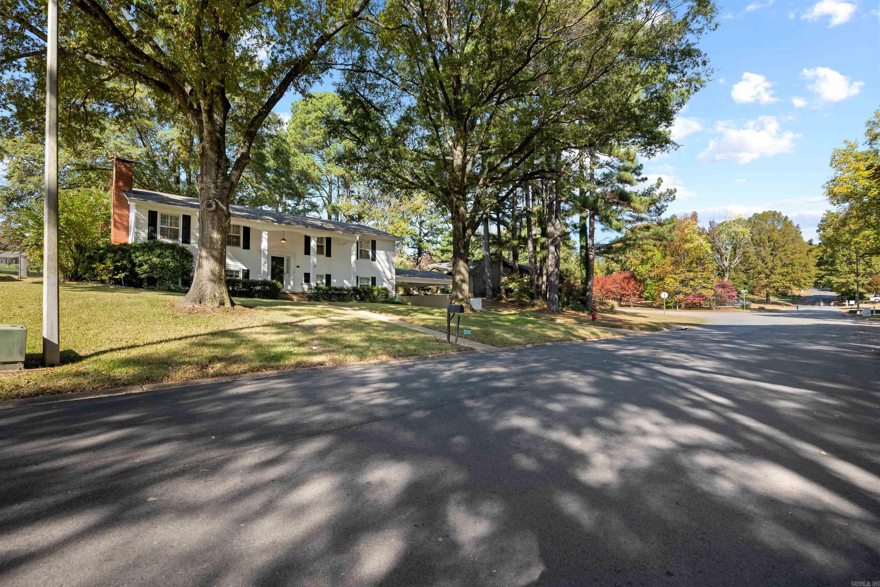 INDIAN HILLS - Residential